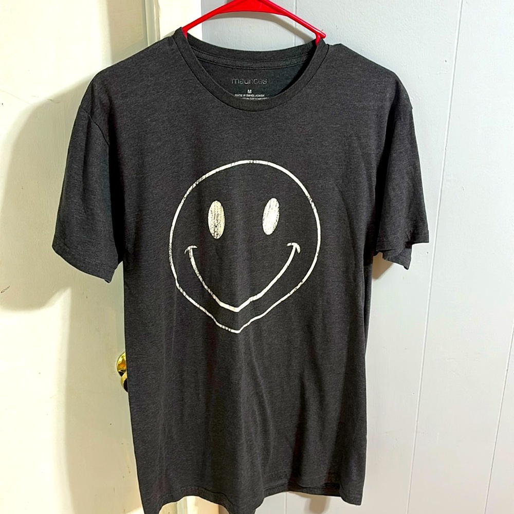 Maurice’s tshirt like new.